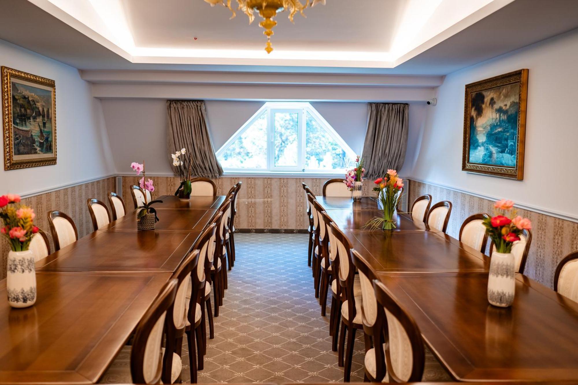 Carpentiere Arena Hotel Rasinari Ngoại thất bức ảnh