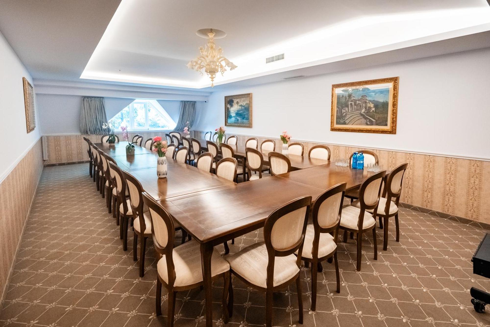 Carpentiere Arena Hotel Rasinari Ngoại thất bức ảnh