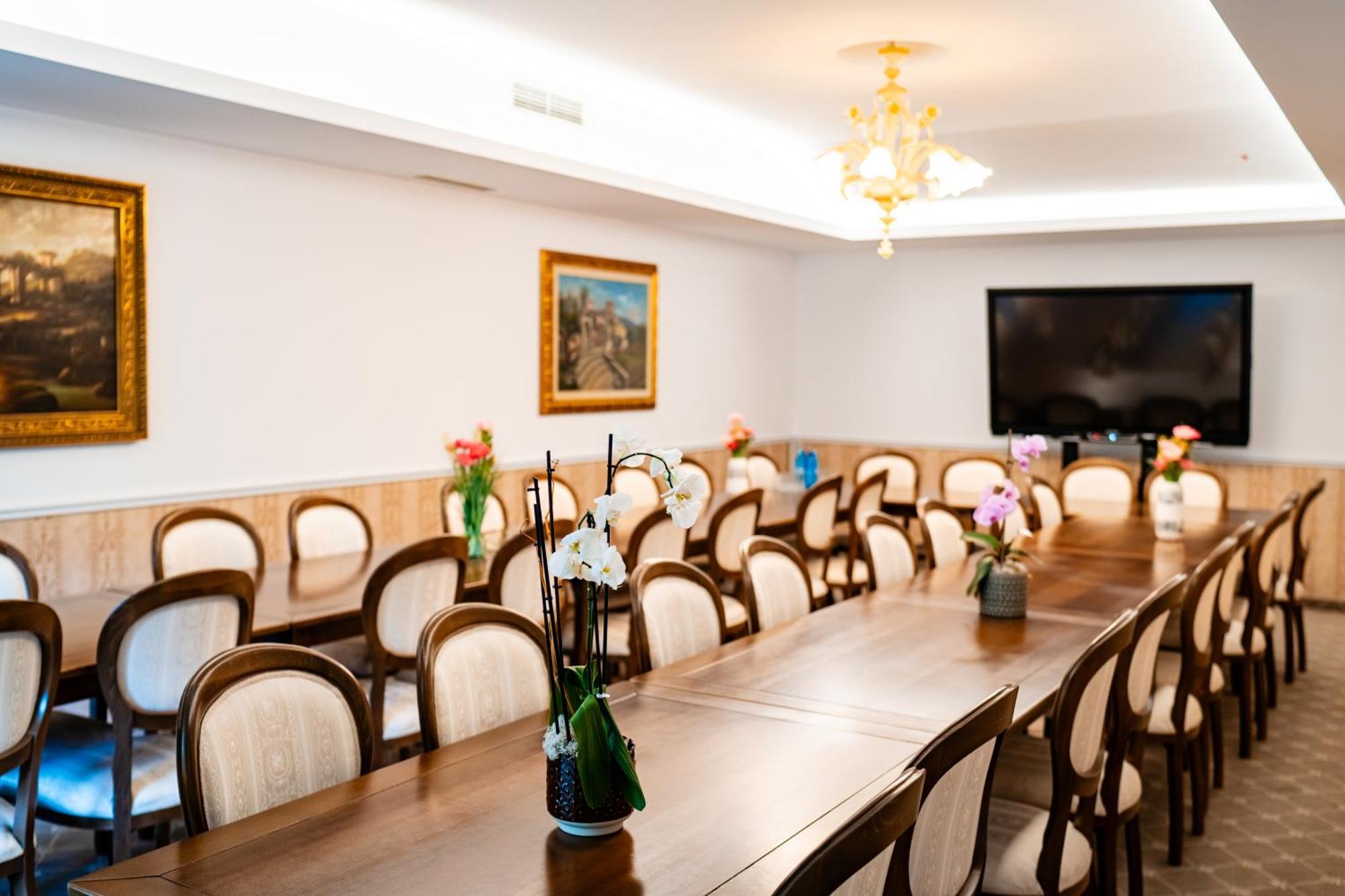 Carpentiere Arena Hotel Rasinari Ngoại thất bức ảnh