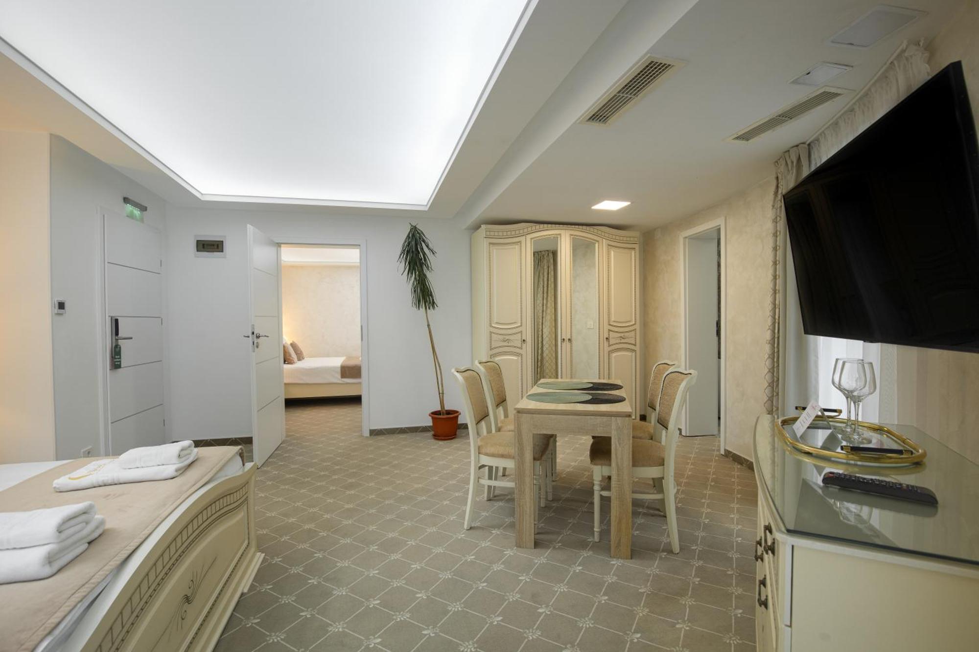 Carpentiere Arena Hotel Rasinari Ngoại thất bức ảnh